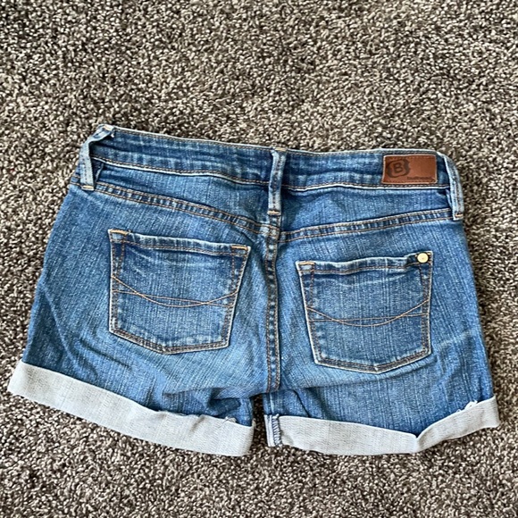 Bullhead jean shorts - Picture 3 of 3
